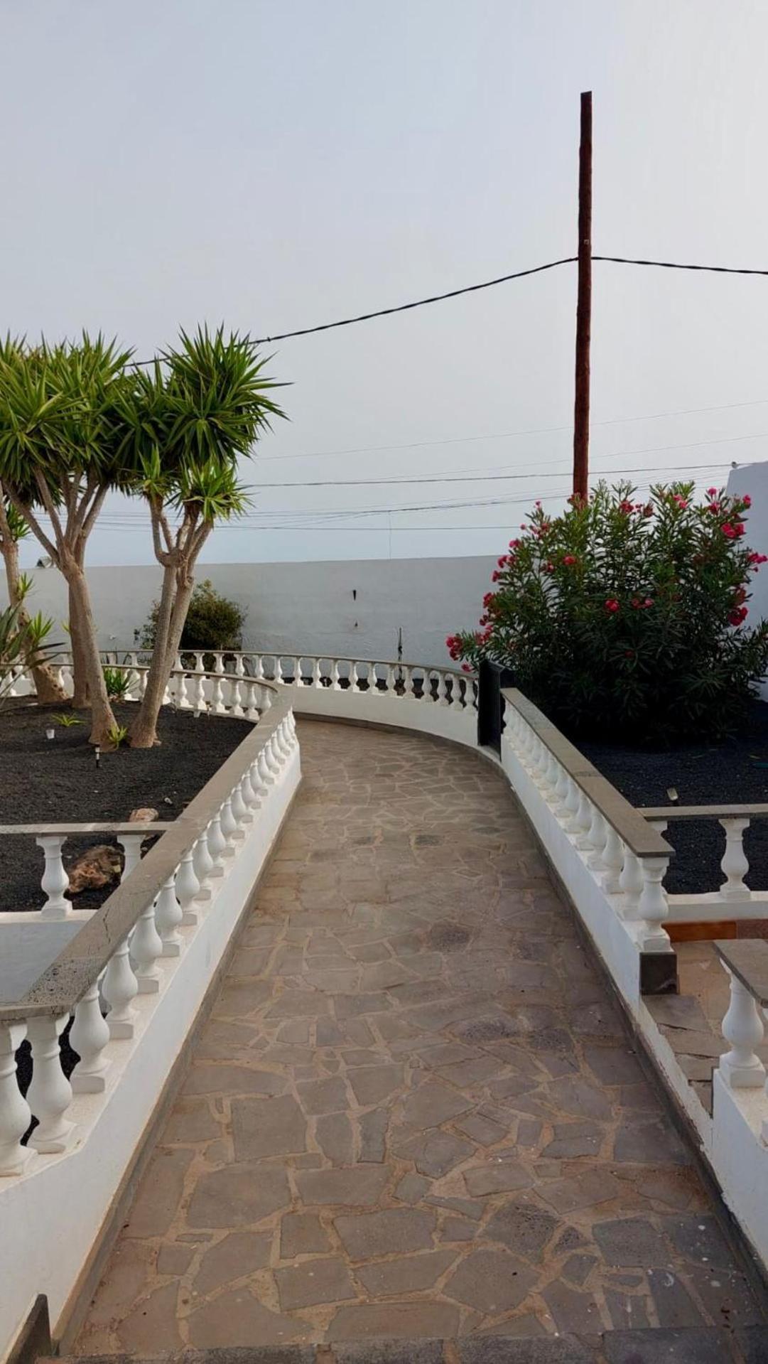 Lanzarote Hostel Arrecife  Bagian luar foto
